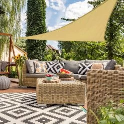 Camping En Plein Air -Camping En Plein Air aktive garden uv50 store triangulaire couleur creme 1