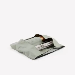 Quechua TABLE DE CAMPING COMPACTE 4/6 PERSONNES - PLATEAU BOIS - POCHE DE RANGEMENT -Camping En Plein Air table de camping compacte 46 personnes plateau bois poche de rangement 3